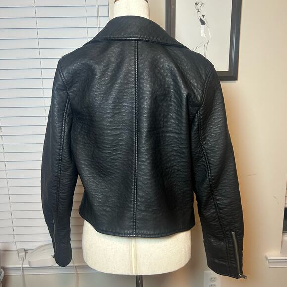 Abercrombie & Fitch Pleather Biker Style Jacket Size Large Lined Zippers - Picture 8 of 8